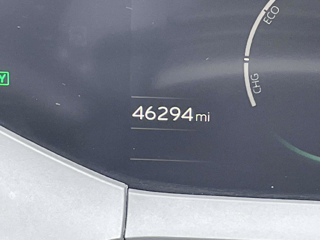 Used 2024 Toyota Prius LE FWD image 21