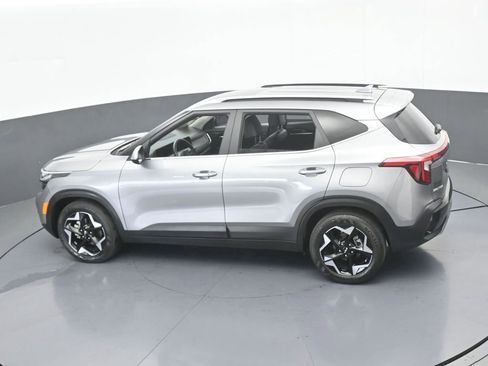 Used 2025 Kia Seltos EX w/ EX Sunroof Package image 45