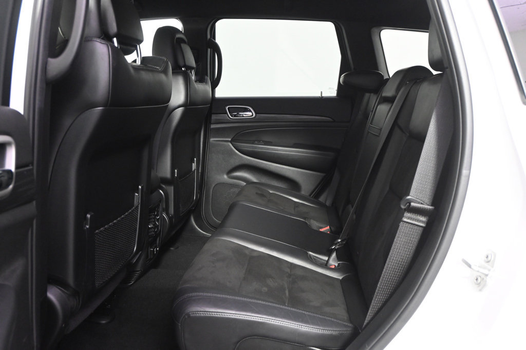 Used 2020 Jeep Grand Cherokee Altitude AWD/4WD image 21