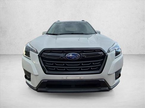 Used 2023 Subaru Forester Premium AWD/4WD image 2