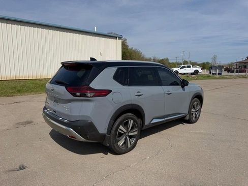 Used 2021 Nissan Rogue Platinum AWD/4WD image 3