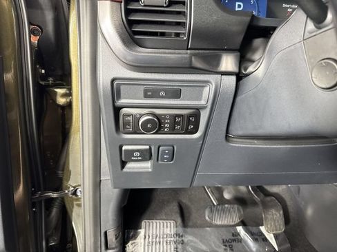 Used 2025 Ford F150 Raptor AWD/4WD image 15