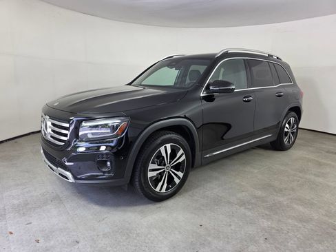 Certified 2025 Mercedes-Benz GLB 250 image 8