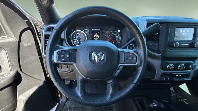 Used 2024 RAM 2500 Tradesman w/ Chrome Appearance Group AWD/4WD image 12