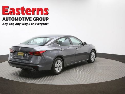 Used 2024 Nissan Altima 2.5 S image 40