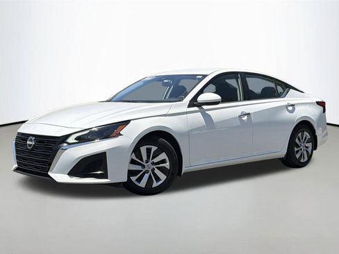 Used 2023 Nissan Altima 2.5 S FWD image 1