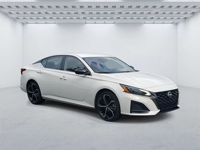 Used 2024 Nissan Altima 2.5 SR