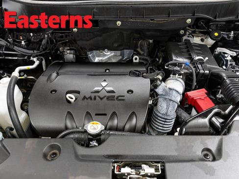 Used 2025 Mitsubishi Outlander Sport LE AWD/4WD image 7