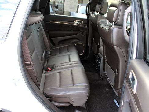 Used 2016 Jeep Grand Cherokee Summit image 21