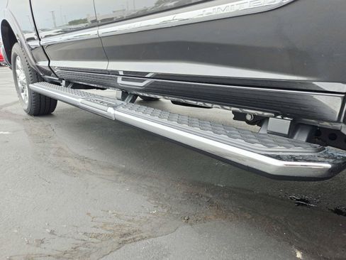 Used 2024 RAM 2500 Limited AWD/4WD image 18