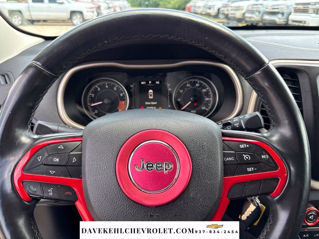 Used 2014 Jeep Cherokee Latitude FWD image 14