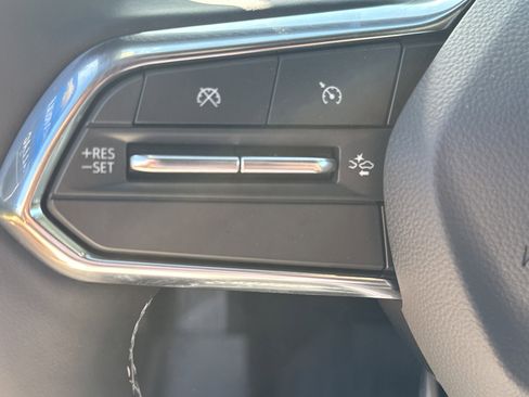 New 2026 Chevrolet Equinox EV LT image 16