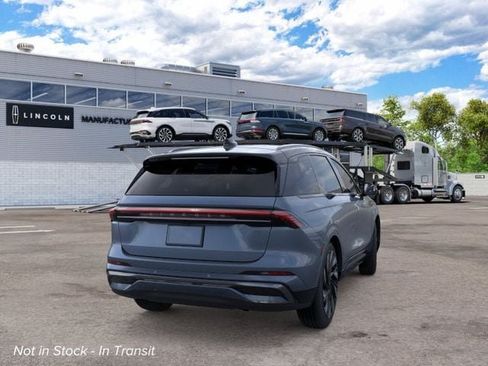 New 2026 Lincoln Nautilus Reserve w/ Jet Appearance Package AWD/4WD image 8