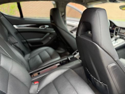 Used 2011 Porsche Panamera image 34