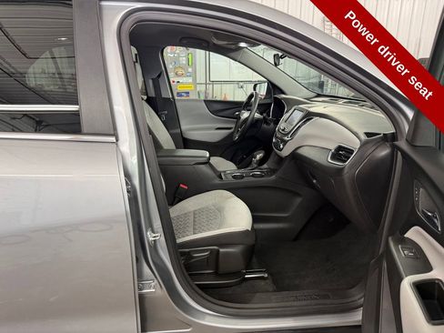 Used 2024 Chevrolet Equinox LT image 39