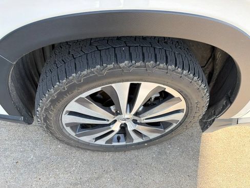 Used 2022 Subaru Ascent Touring w/ Popular Package #2A AWD/4WD image 5