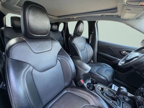 Used 2022 Jeep Cherokee Limited w/ Elite Package image 15