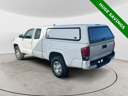 Used 2020 Toyota Tacoma SR image 5