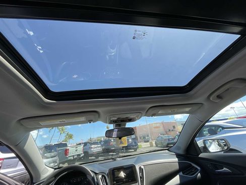 Used 2022 Chevrolet Malibu LT FWD image 16
