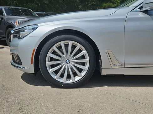 Used 2019 BMW 740i w/ Cold Weather Package RWD image 22