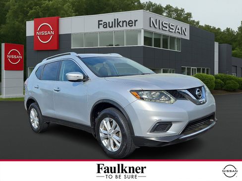 Used 2015 Nissan Rogue SV AWD/4WD image 1