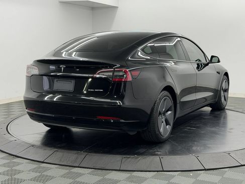 Used 2022 Tesla Model 3 Long Range AWD/4WD image 10
