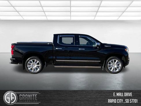 Used 2024 Chevrolet Silverado 1500 High Country image 6