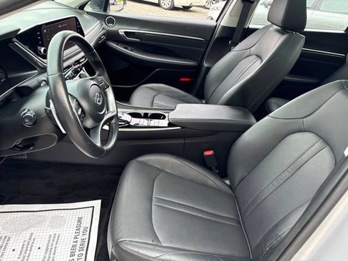Used 2023 Hyundai Sonata Limited FWD image 9