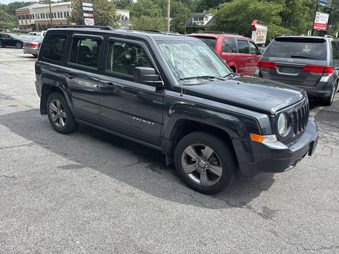 Used 2015 Jeep Patriot High Altitude AWD/4WD image 5