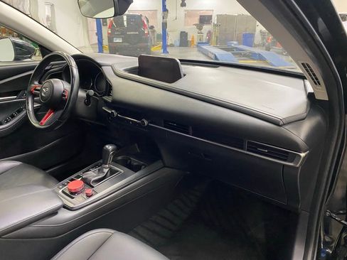 Used 2021 MAZDA CX-30 AWD 2.5 S w/ Select Package image 16