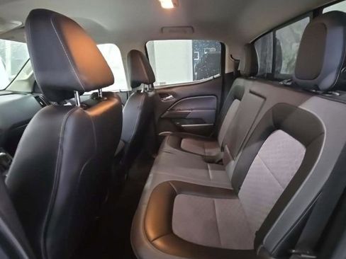 Used 2017 Chevrolet Colorado Z71 image 34