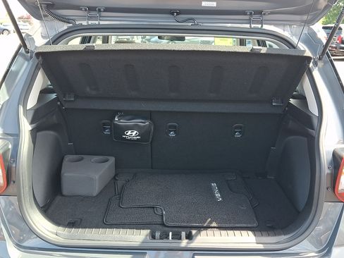 Certified 2024 Hyundai Venue SEL FWD image 29