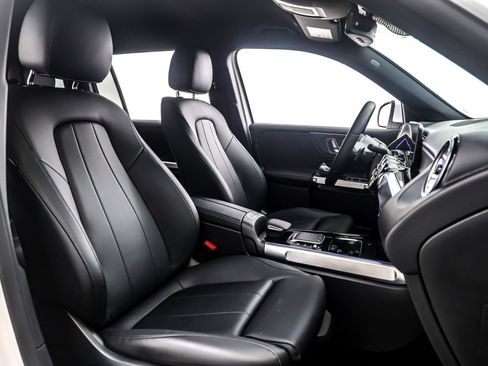 Used 2023 Mercedes-Benz EQB 250+ image 8