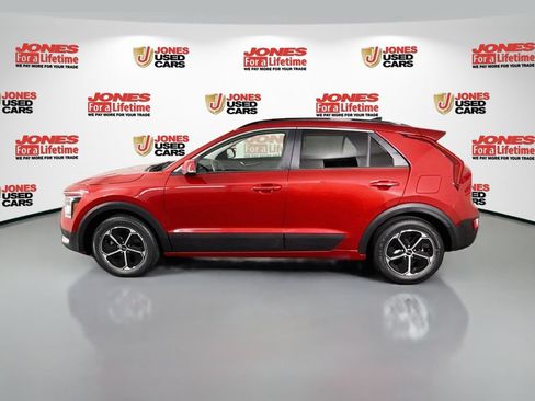 Used 2023 Kia Niro EX FWD image 13