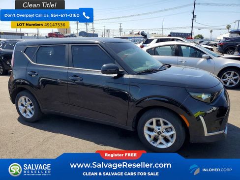 Used 2023 Kia Soul LX w/ LX Technology Package image 5