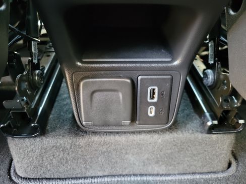 Certified 2021 Chevrolet TrailBlazer RS w/ Sun and Liftgate Package FWD image 15