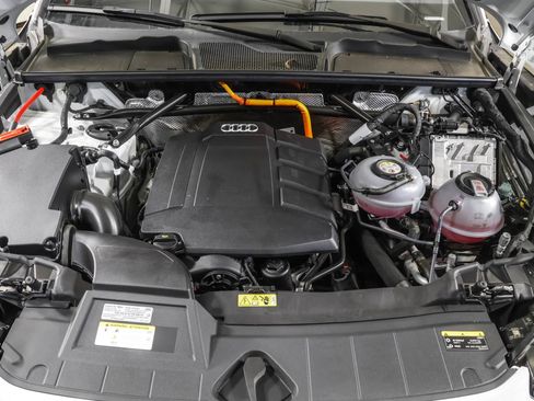 Used 2024 Audi Q5 e Premium Plus w/ Premium Plus Package image 49