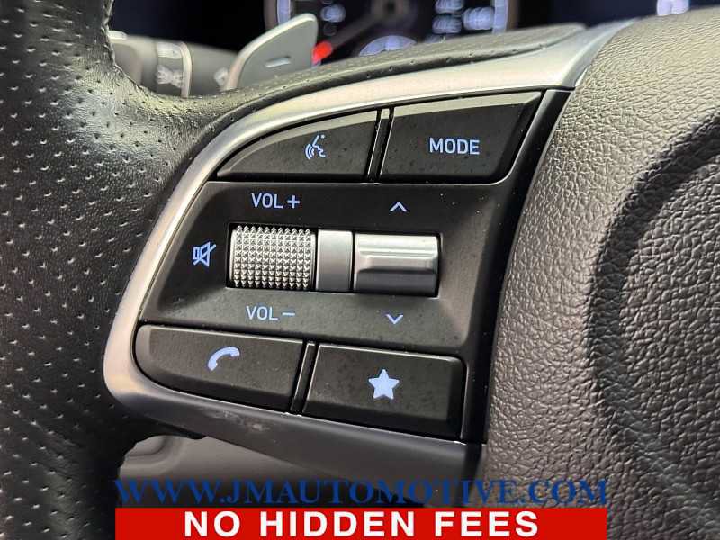 Used 2023 Genesis G70 2.0T AWD/4WD image 39