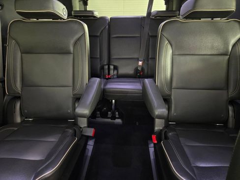 Used 2021 GMC Yukon SLT w/ SLT Premium Package RWD image 24