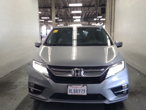 Used 2019 Honda Odyssey Elite image 4