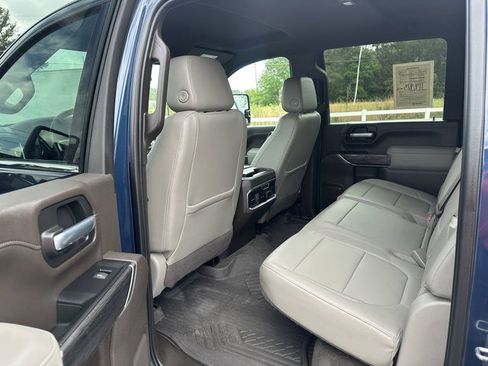 Used 2020 Chevrolet Silverado 2500 LTZ w/ LTZ Plus Package image 9