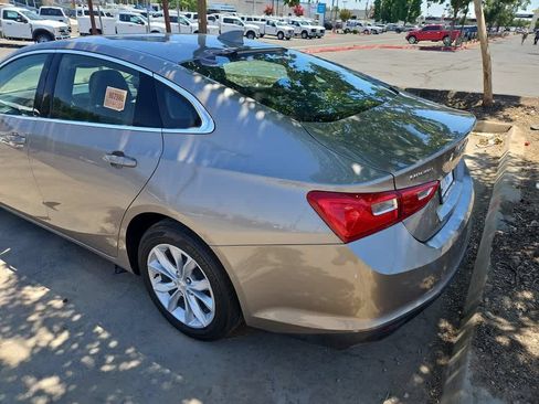 Used 2025 Chevrolet Malibu LT FWD image 6