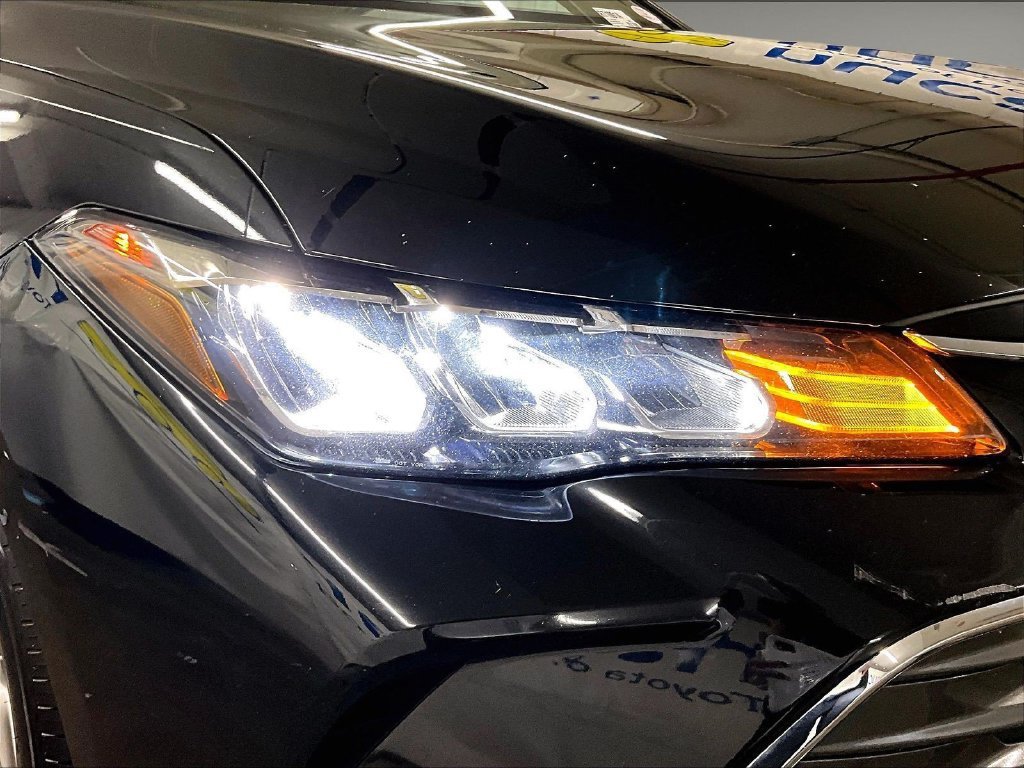 Used 2021 Toyota Avalon XLE AWD/4WD image 31