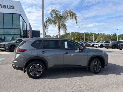 Certified 2026 Nissan Rogue SV image 8