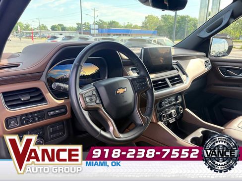 Used 2023 Chevrolet Tahoe High Country AWD/4WD image 12