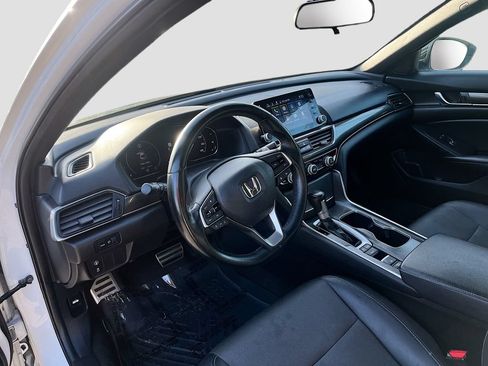 Used 2021 Honda Accord Sport image 9