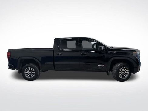 Used 2023 GMC Sierra 1500 AT4 image 2
