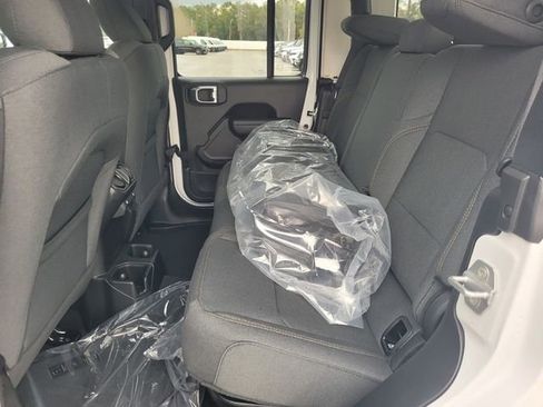 New 2026 Jeep Gladiator Sport image 7