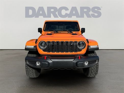 New 2025 Jeep Gladiator Rubicon w/ Convenience Group image 2