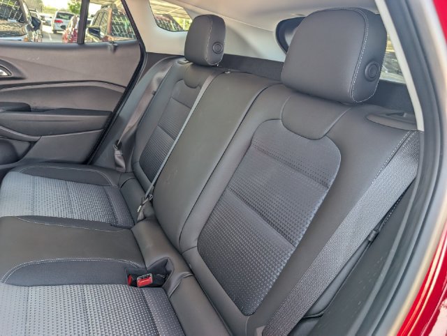 Used 2026 Chevrolet Trax LT FWD image 27